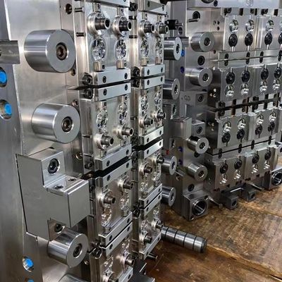 맞춤형 PET 전형 폼 구성 요소들