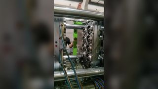 경면 커버 몰드